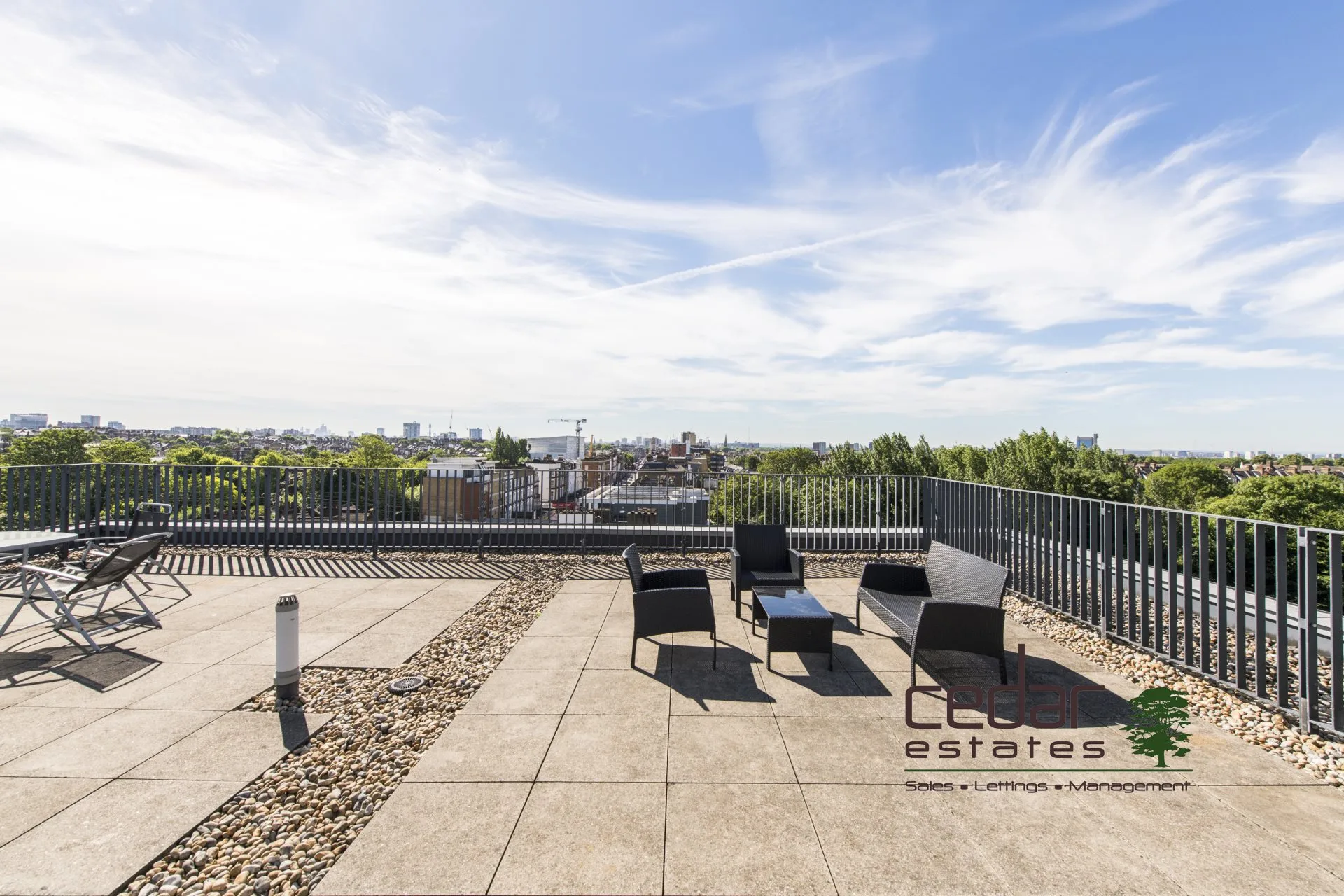 Room Cavendish Close in Greater London