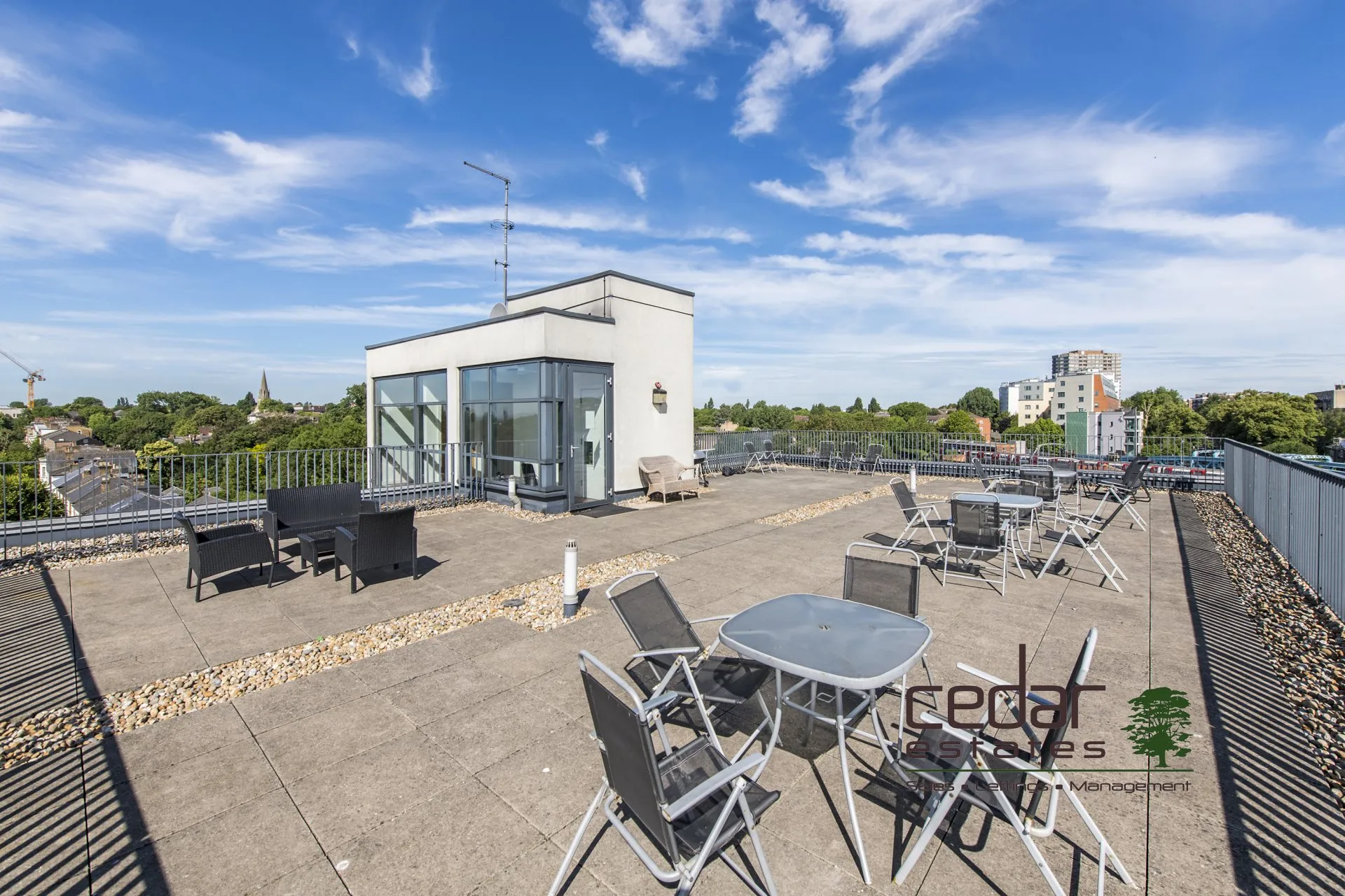 Room Cavendish Close in Greater London