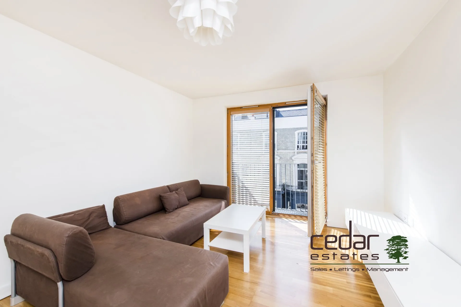 Room Cavendish Close in Greater London