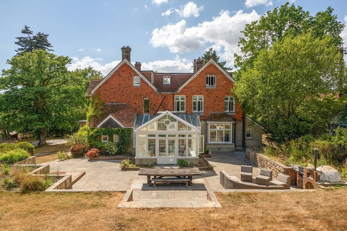 House Tinkers Lane in Wealden