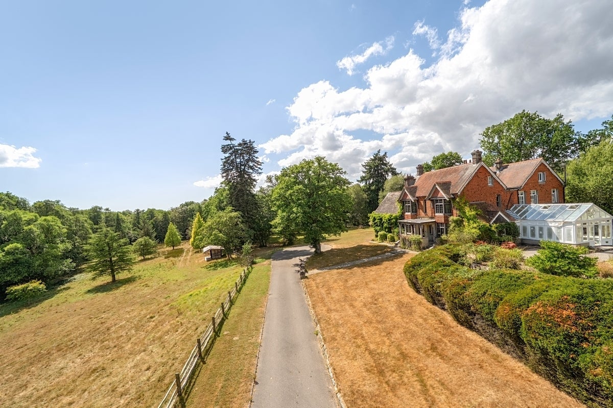 House Tinkers Lane in Wealden