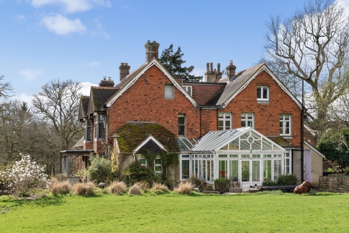 House Tinkers Lane in Wealden