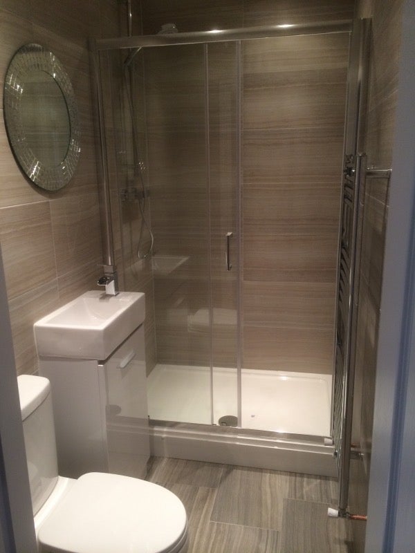 Flat Cheltenham Terrace in Newcastle upon Tyne