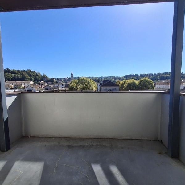 Flat Rue Jean Ferrand in La Tour-du-Pin