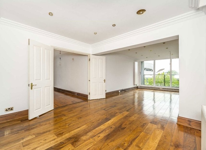 Flat St John's Wood Road in City of Westminster