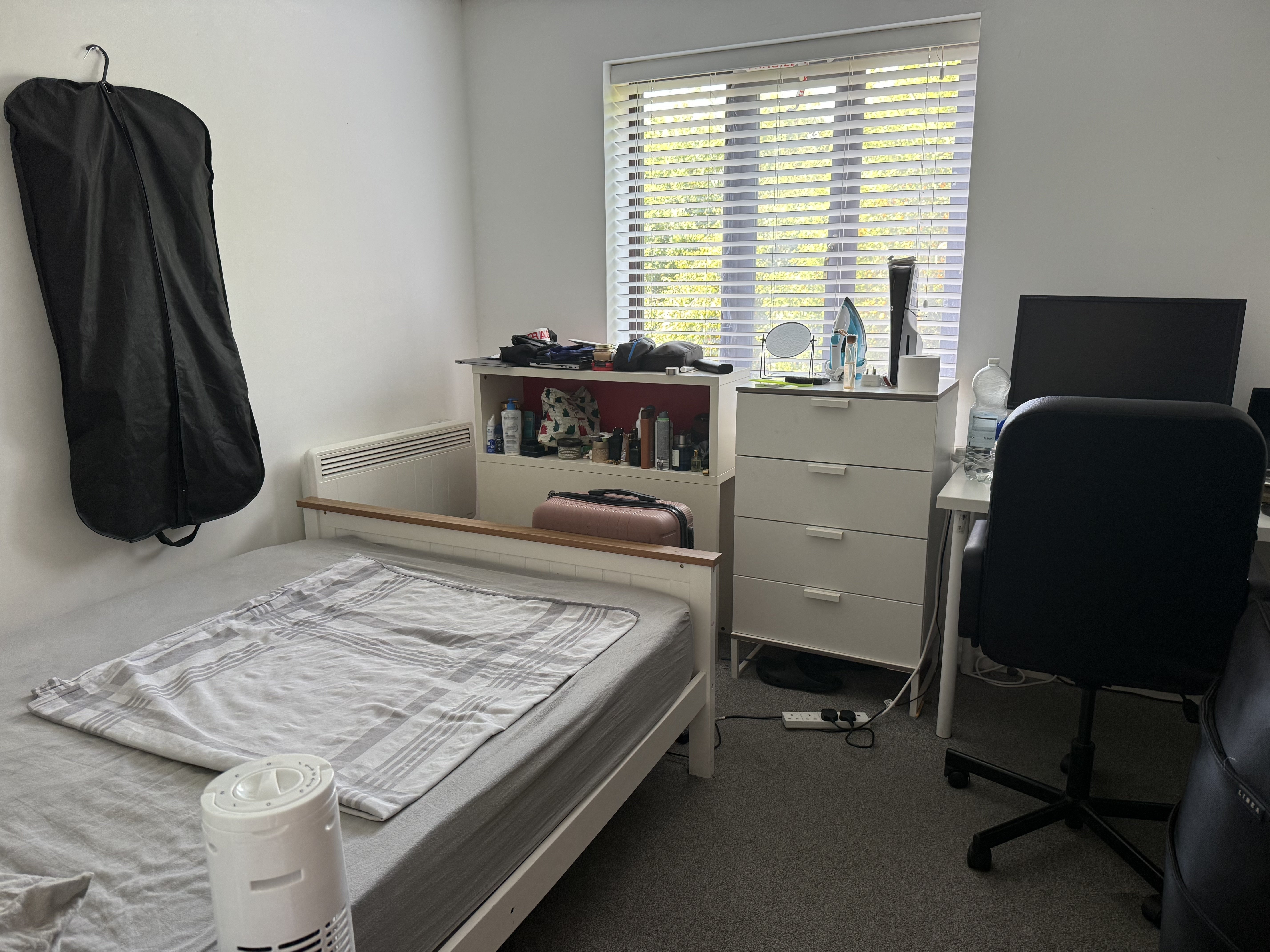 Flat Bergamot Gardens in Milton Keynes