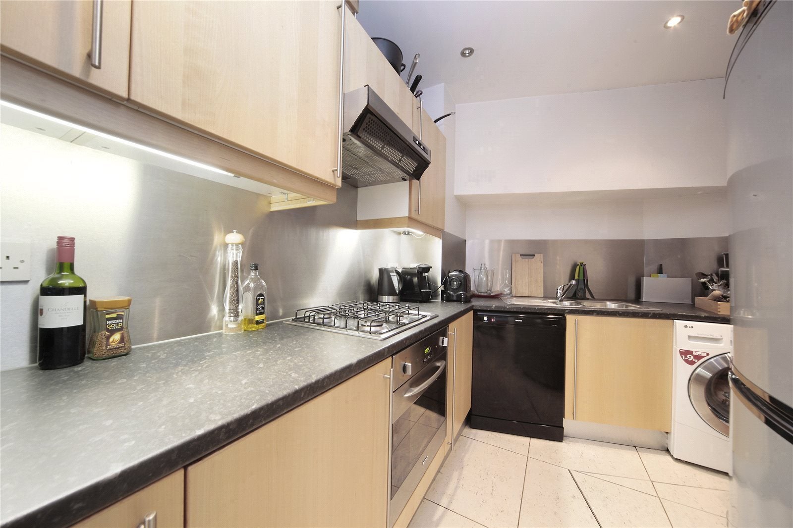 Flat Priory Mews in Greater London