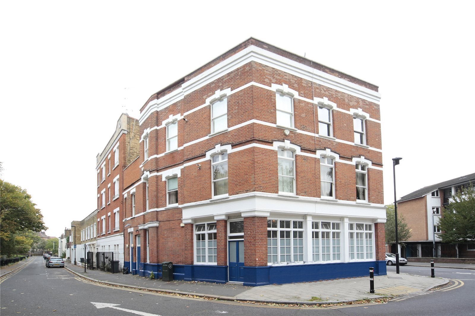 Flat Priory Mews in Greater London