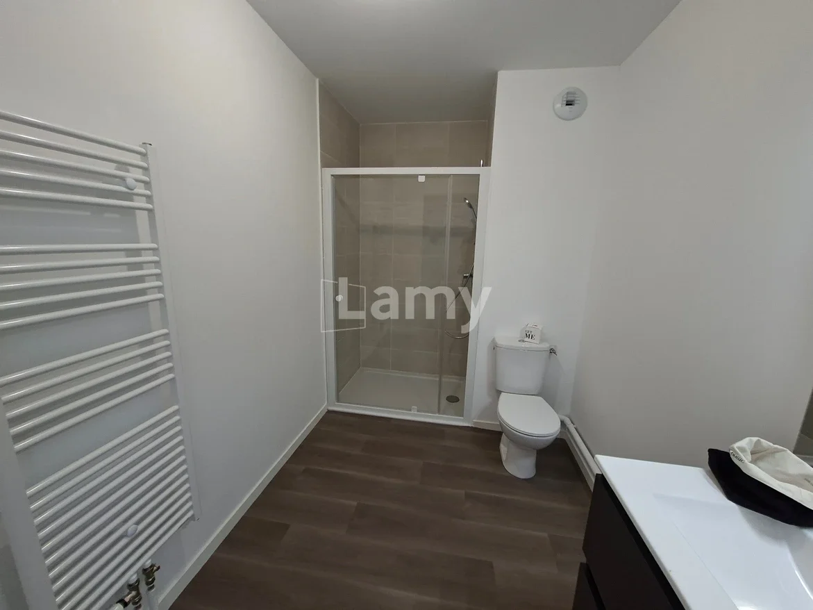 Flat Rue Jean Maltrud in Le Havre