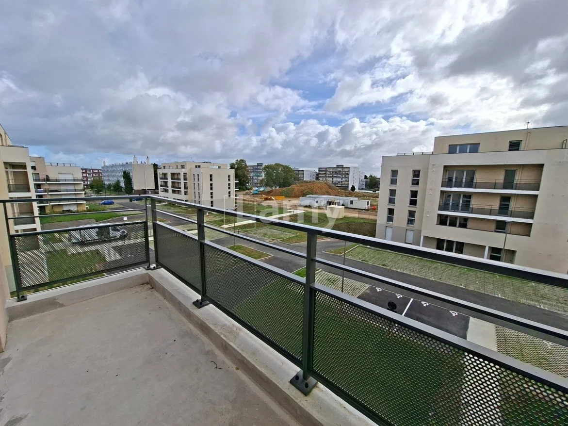 Flat Rue Jean Maltrud in Le Havre
