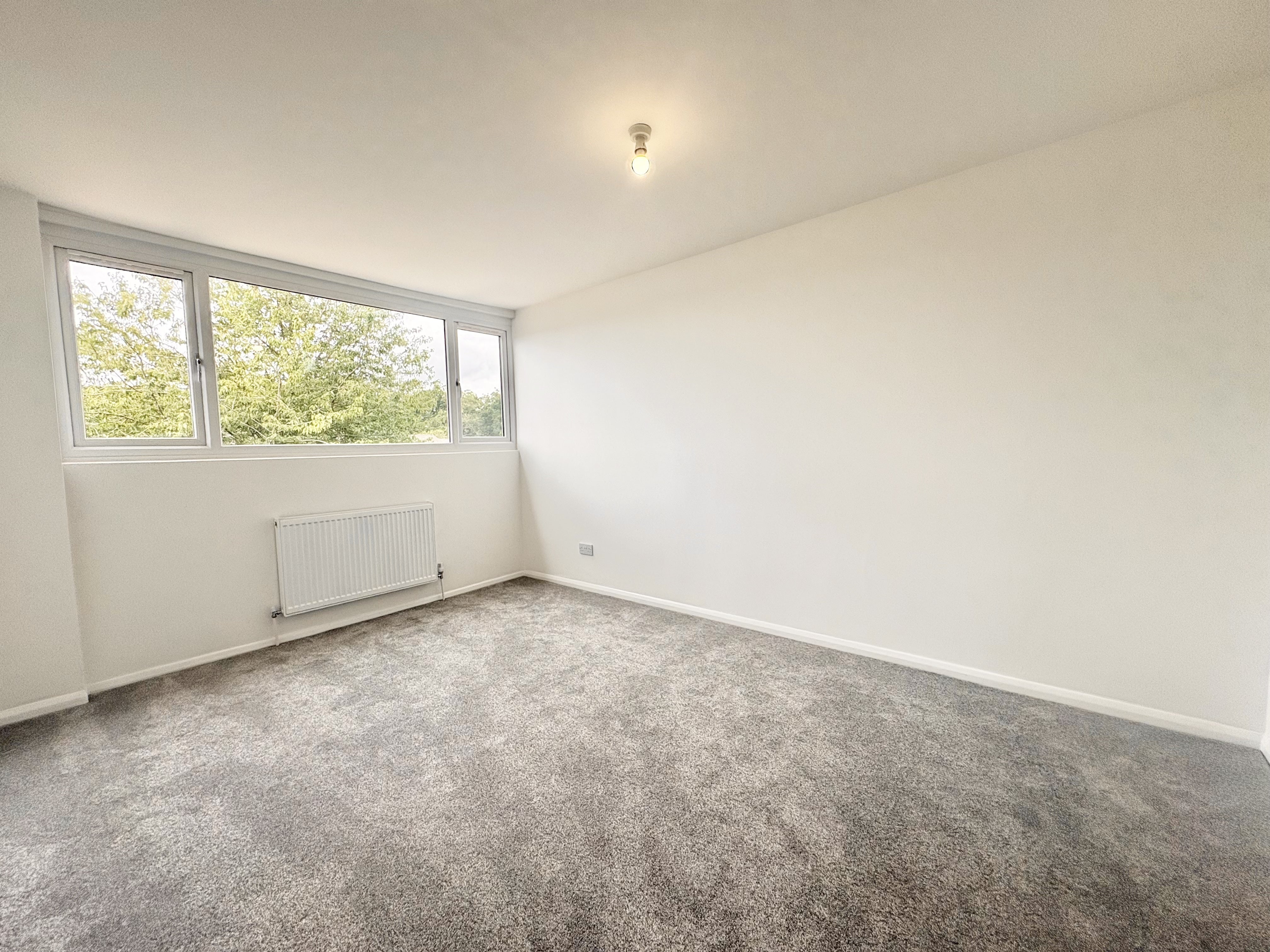 House Pyle Close in Havant