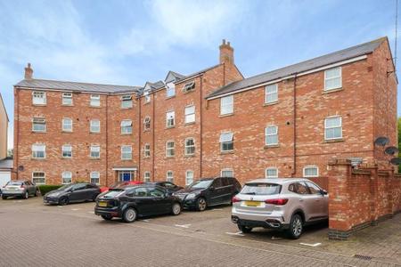 Flat Crowell Road in Chinnor