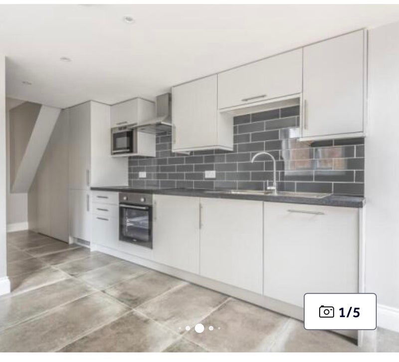 Flat Brockley Road in Greater London