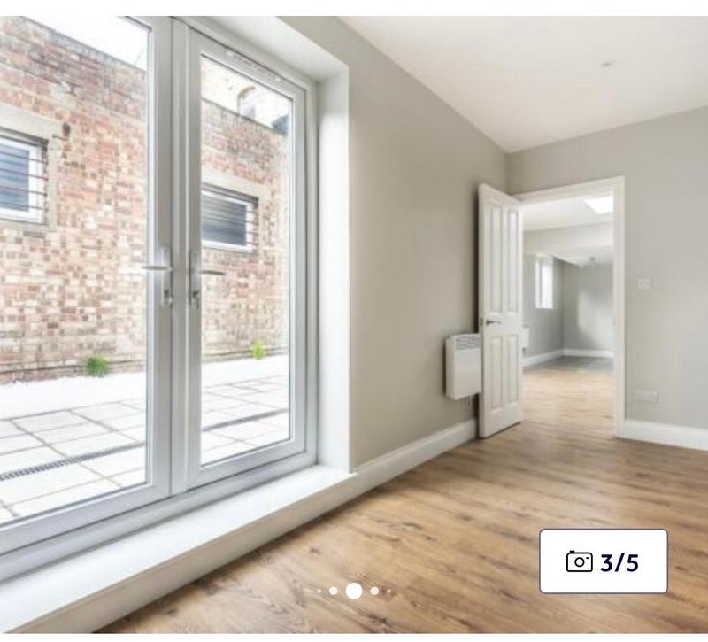 Flat Brockley Road in Greater London