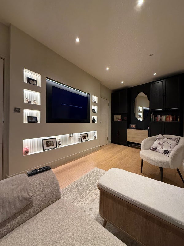 Flat Netherford Road in Greater London