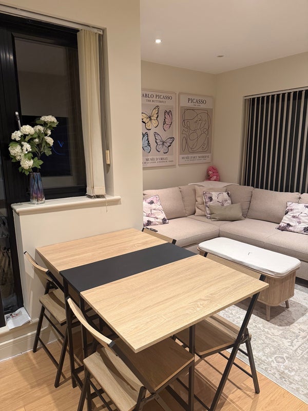 Flat Netherford Road in Greater London