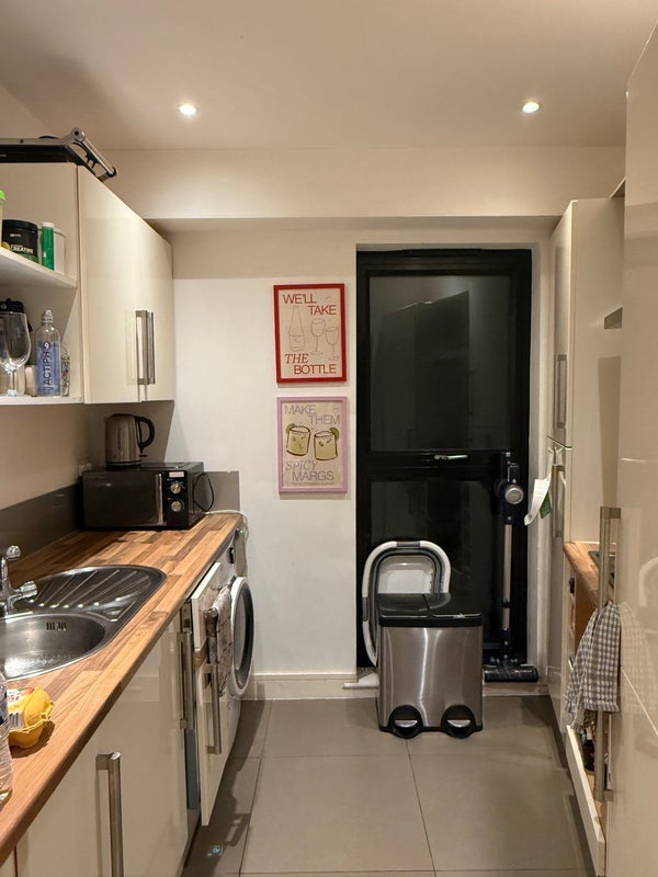 Flat Netherford Road in Greater London