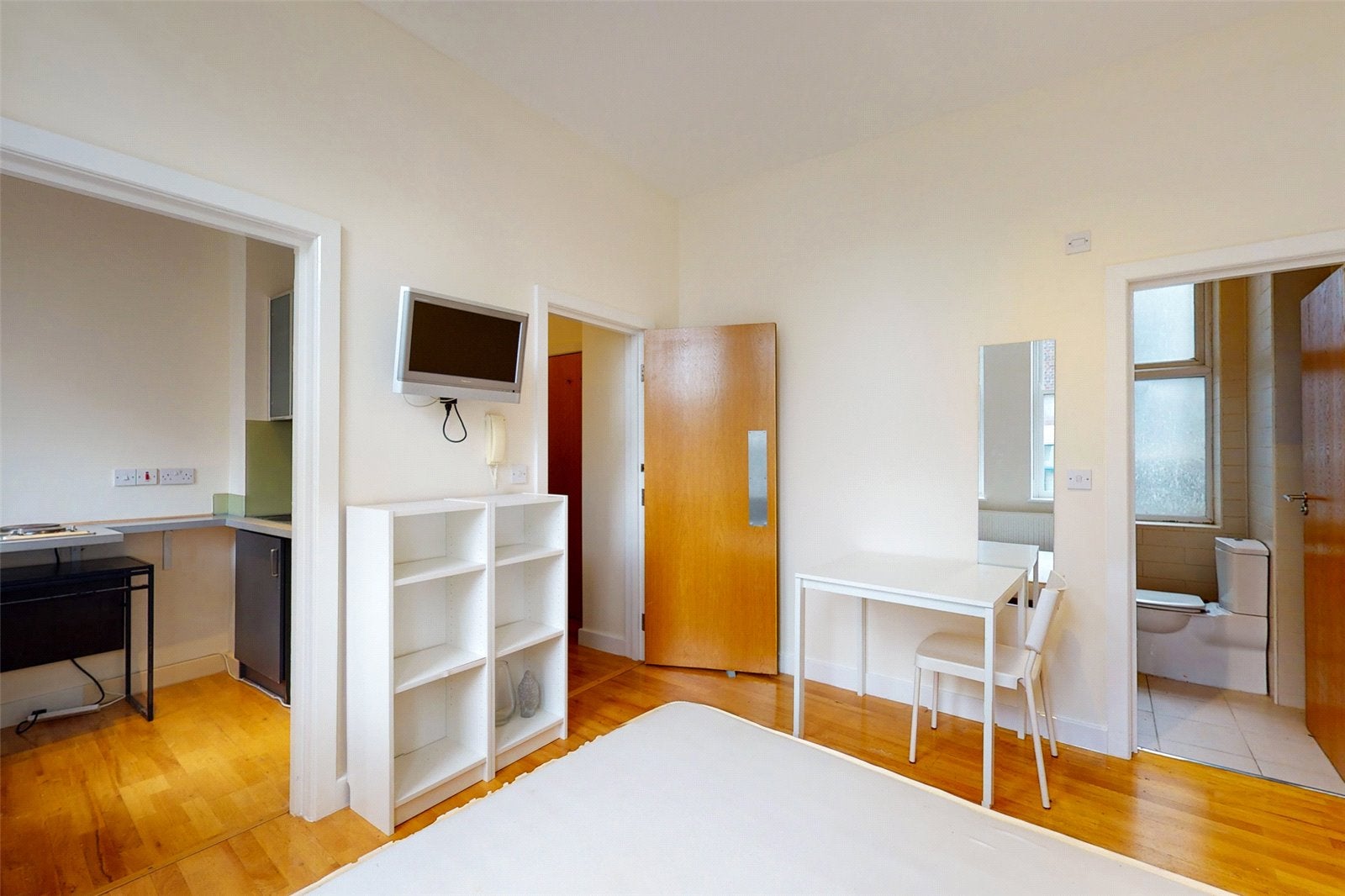 Flat Bayham Street in Greater London