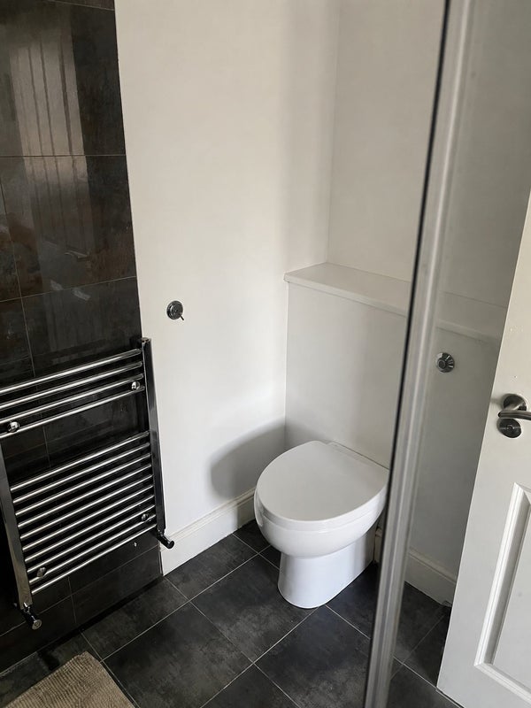 Room Clarence Road in Greater London