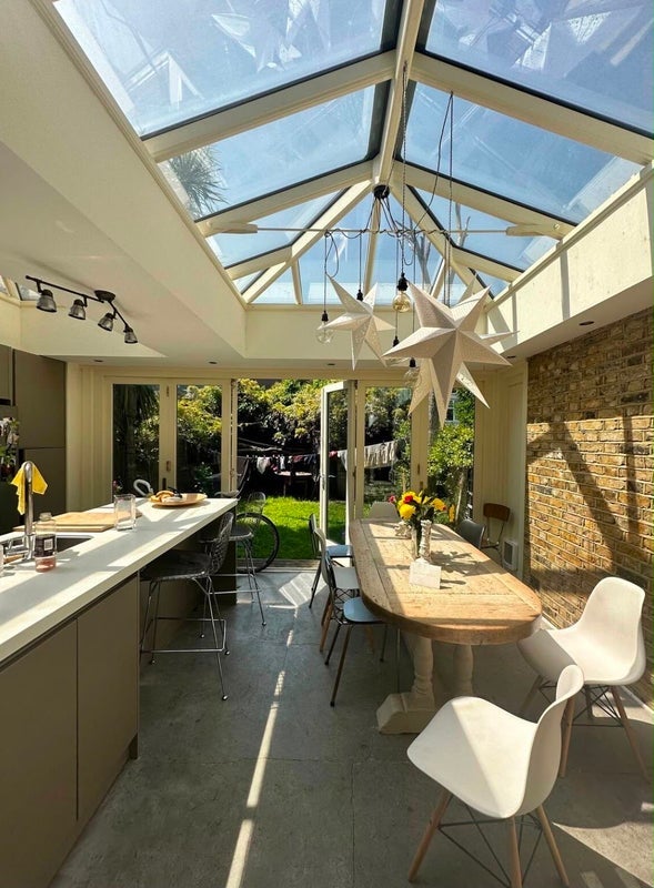 Room Alfriston Road in Greater London
