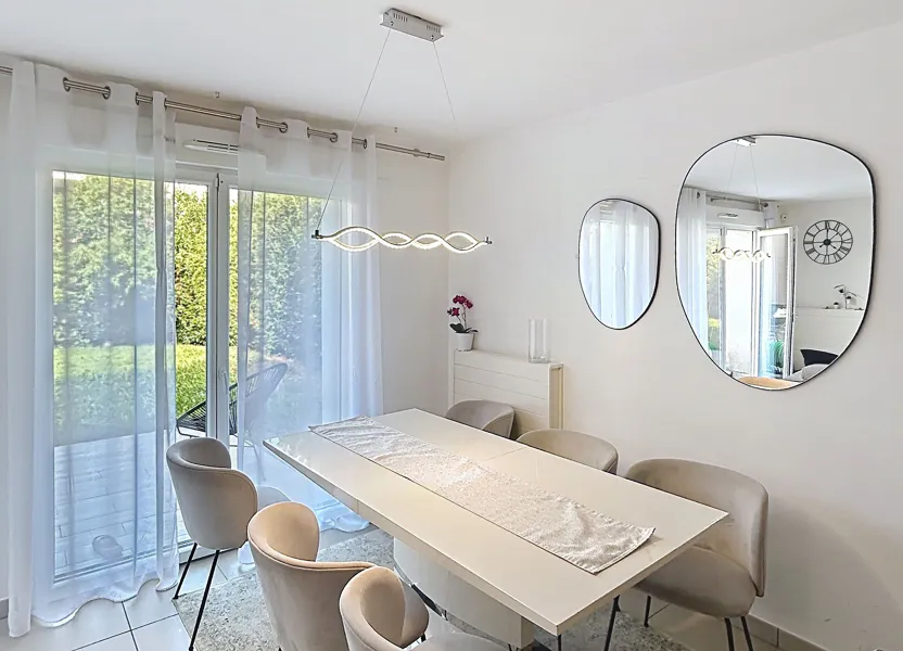 Maison rue des Lauriers à Cranves-Sales