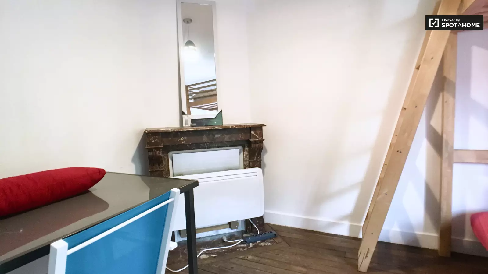 Flat Rue Sadi Carnot in Puteaux
