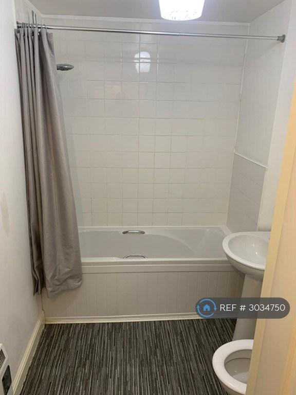 Flat Royal Way in Stoke-on-Trent