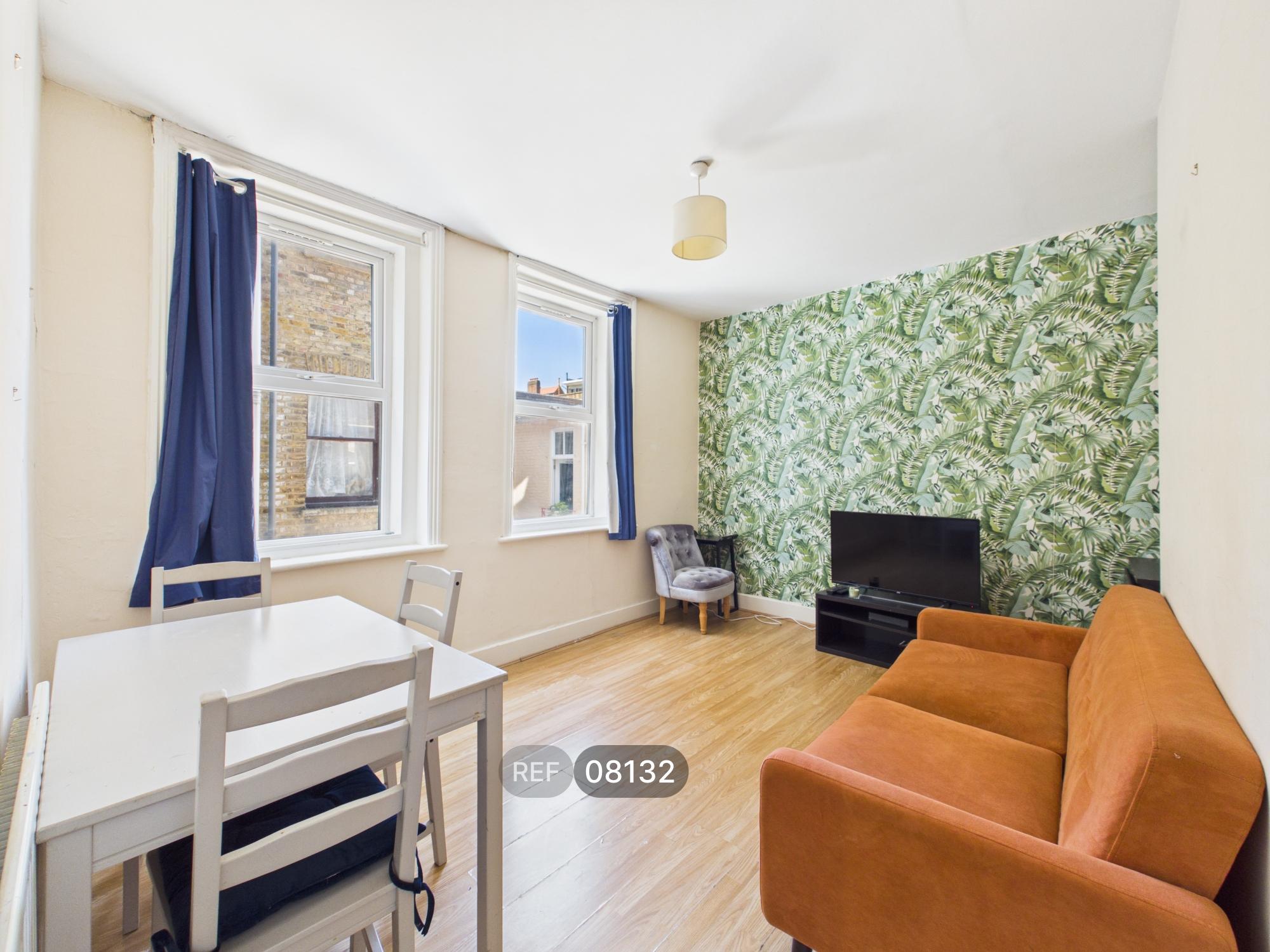 Flat Brighton Terrace in Greater London