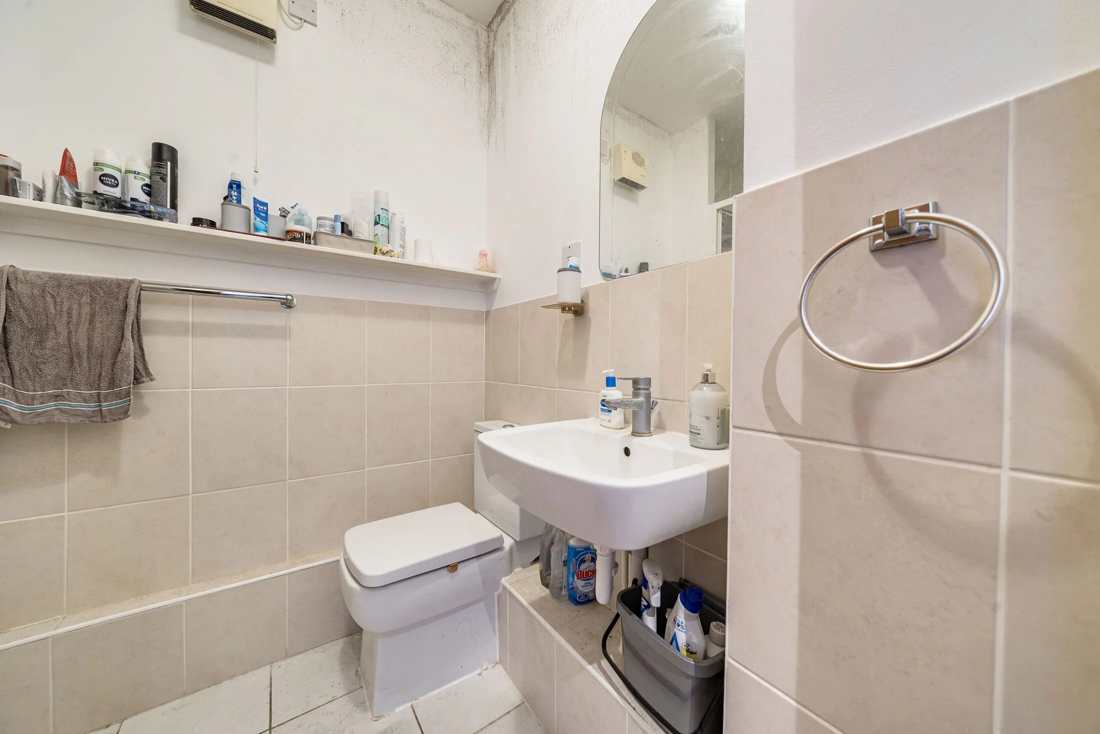 Flat Newington Causeway in Greater London
