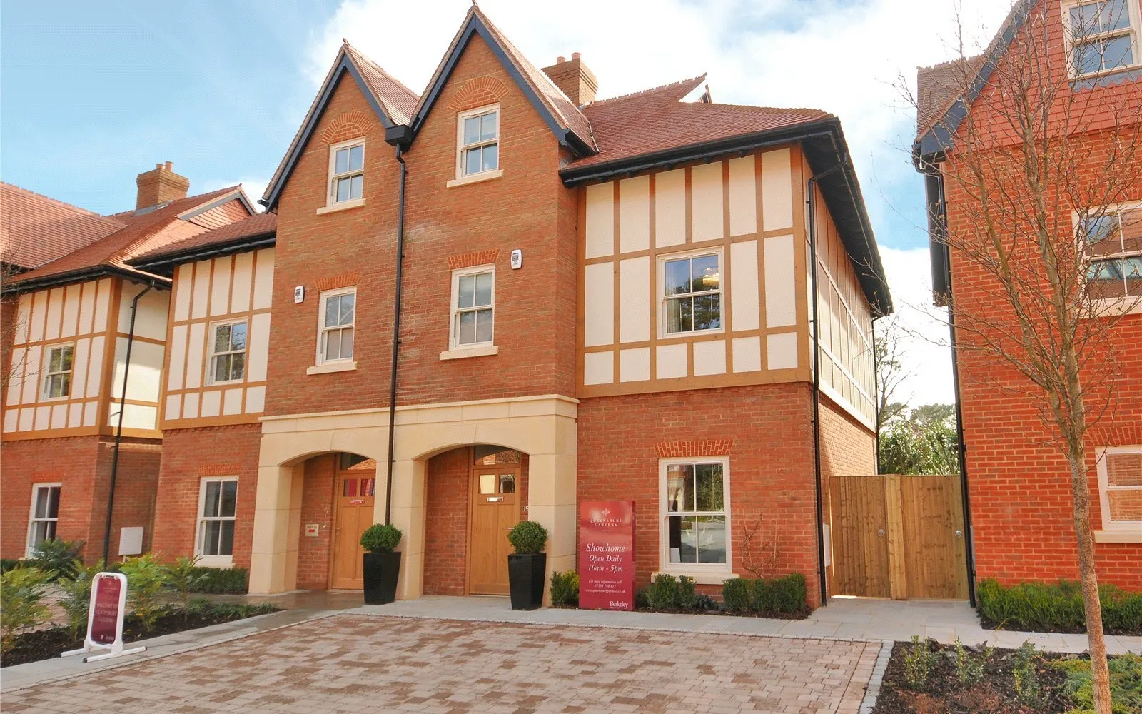 House Coronation Road in Sunninghill and Ascot