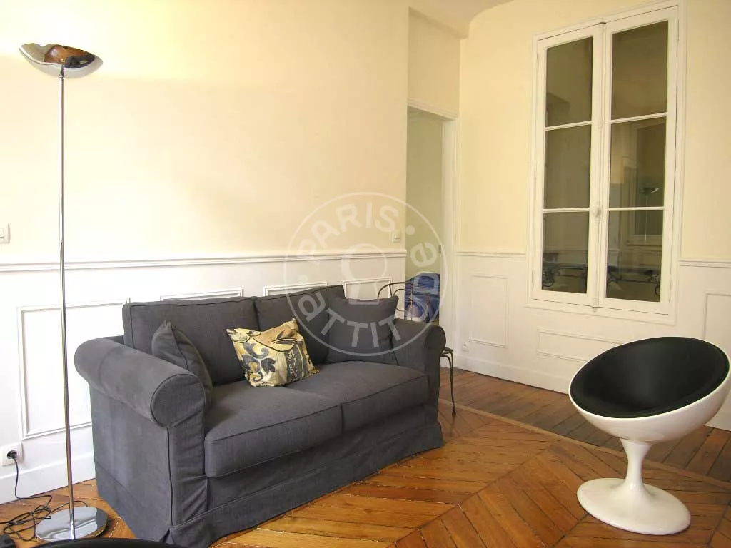 Appartement Rue des Halles à Paris