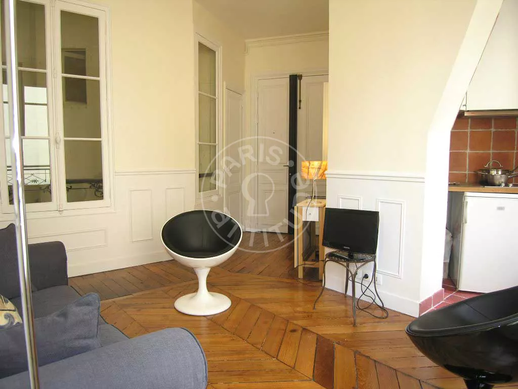 Appartement Rue des Halles à Paris