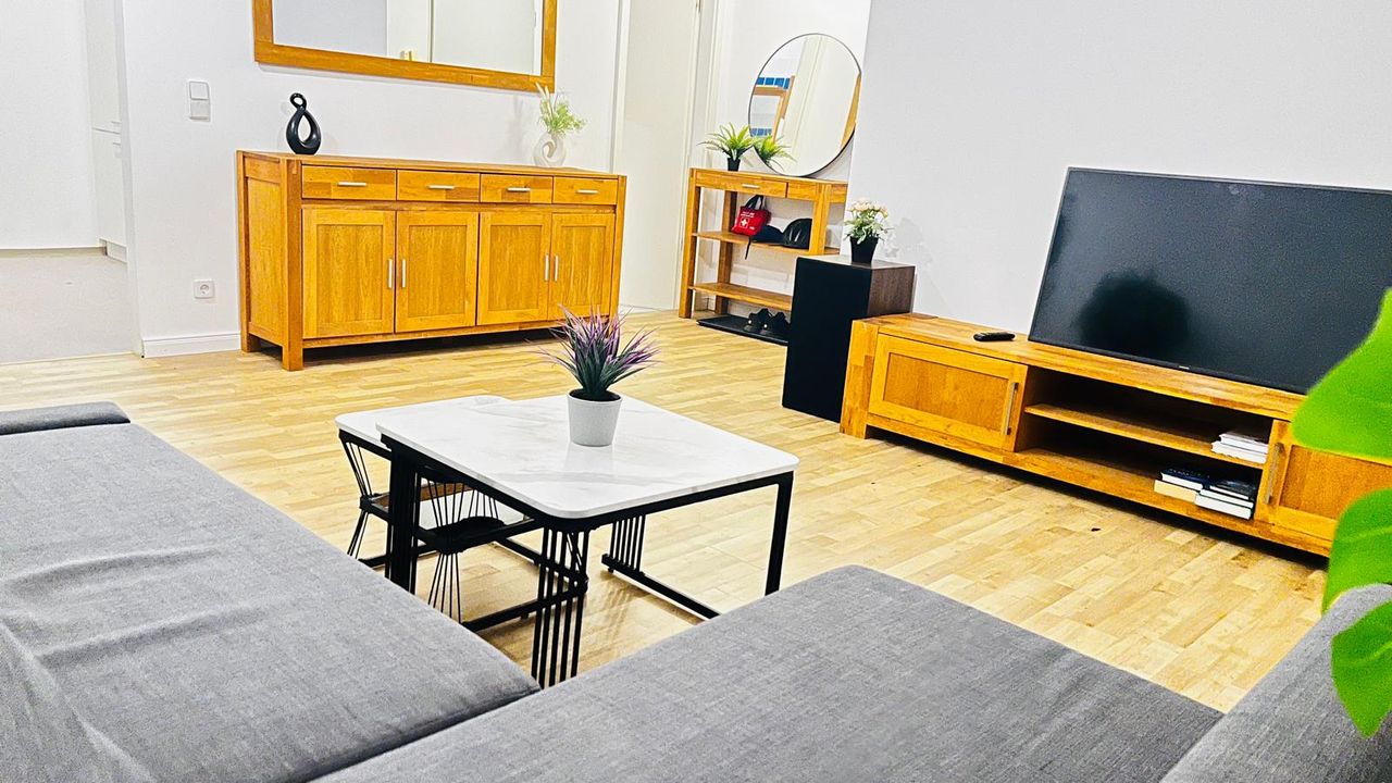 Wohnung Charlotte-E.-Pauly-Straße in Berlin
