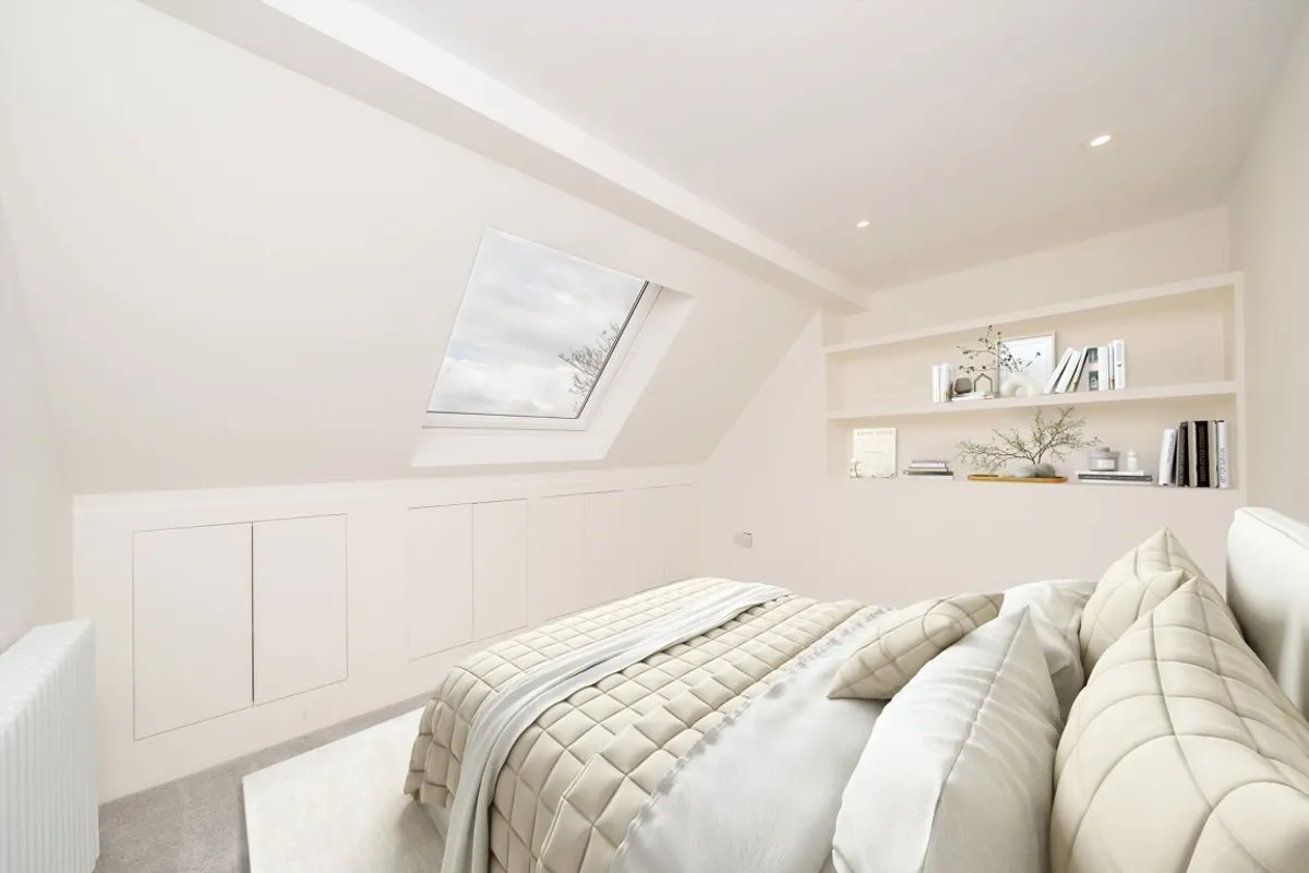 Flat Hampton Road in Greater London