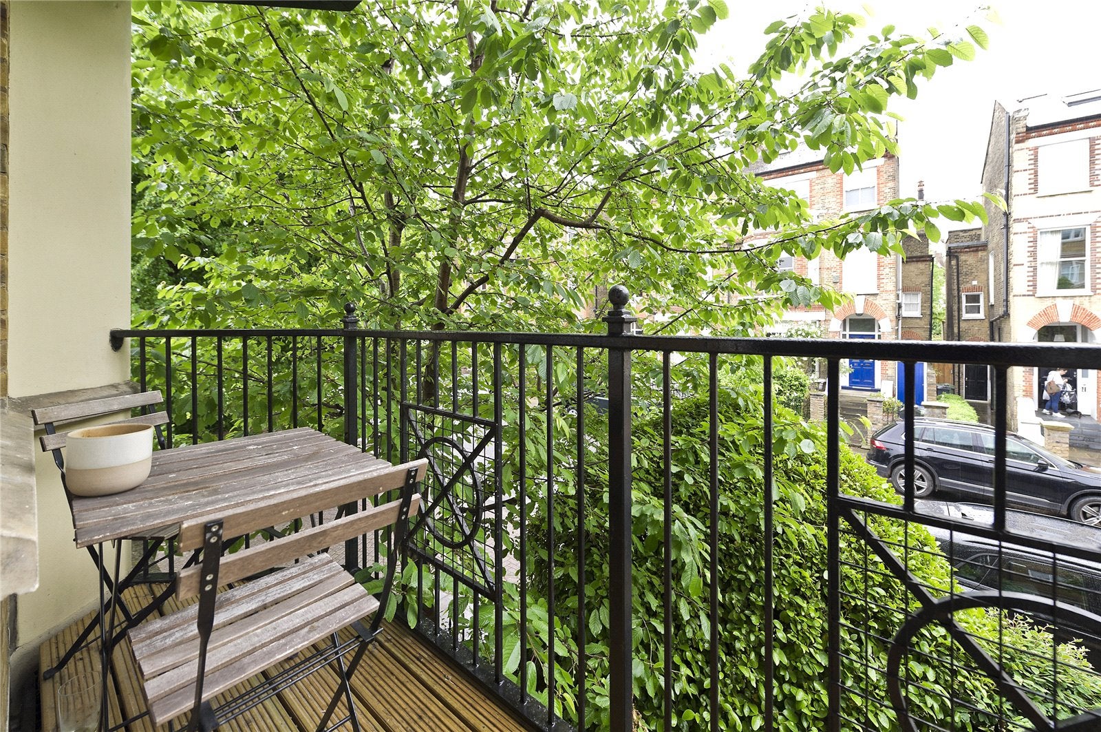 Flat Sycamore Mews in Greater London