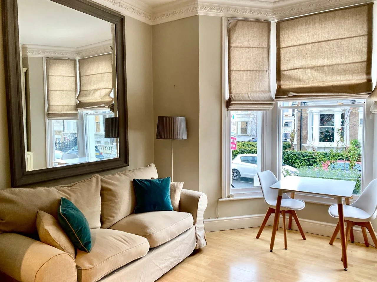 Flat Minford Gardens in Greater London