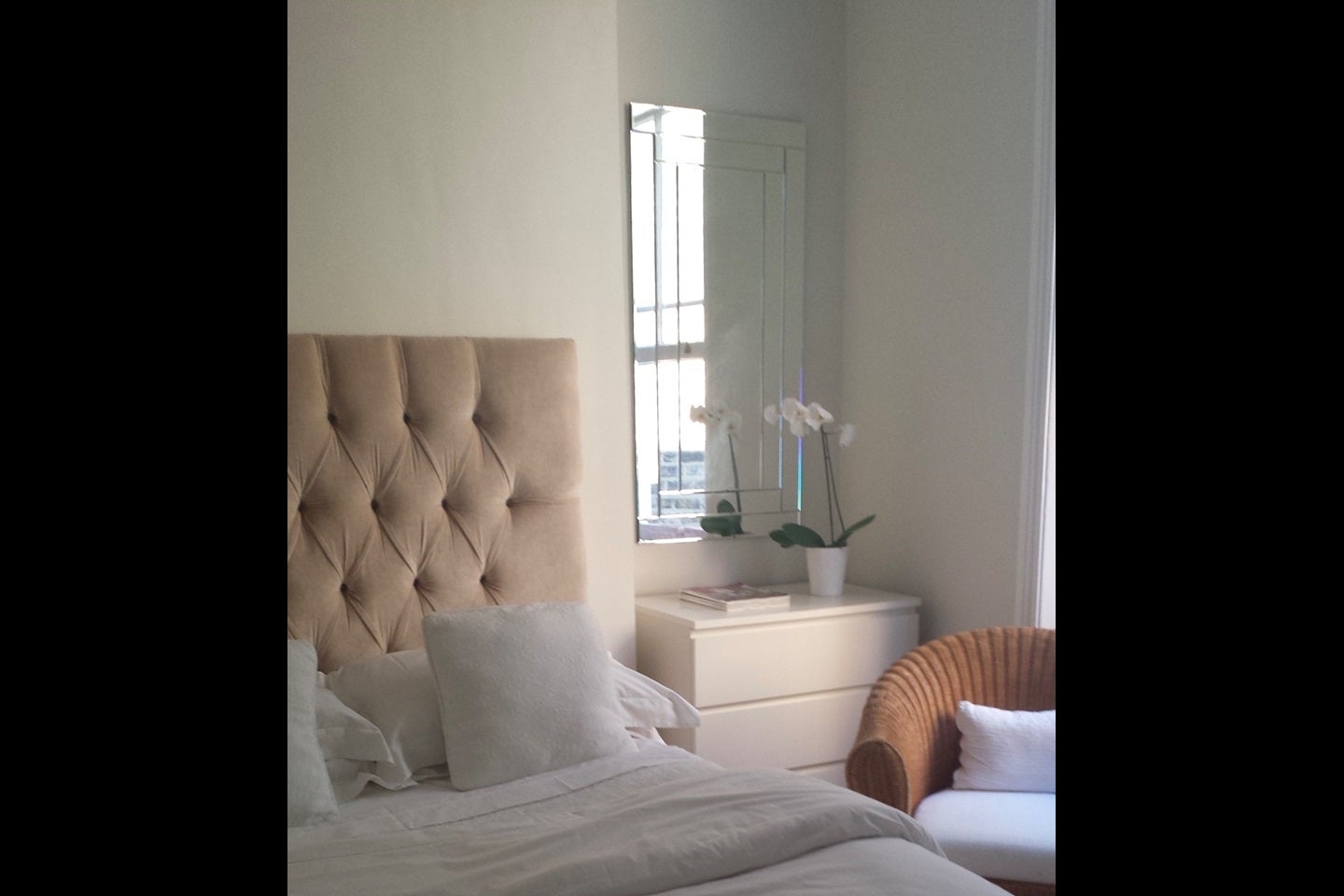 Flat Minford Gardens in Greater London