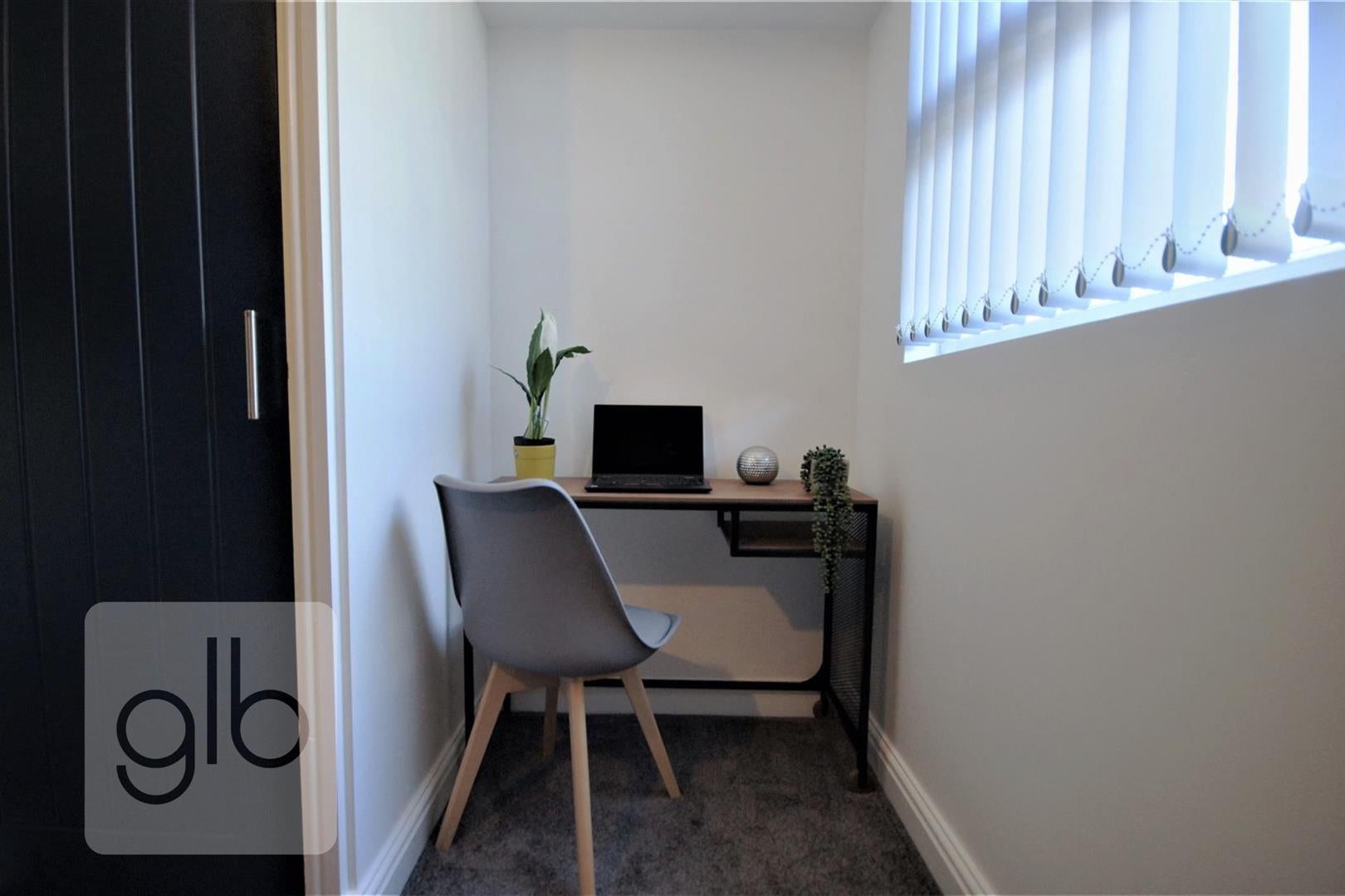 Room Mowbray Street in Coventry