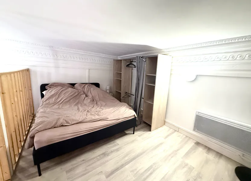 Flat Place Bellecour in Lyon