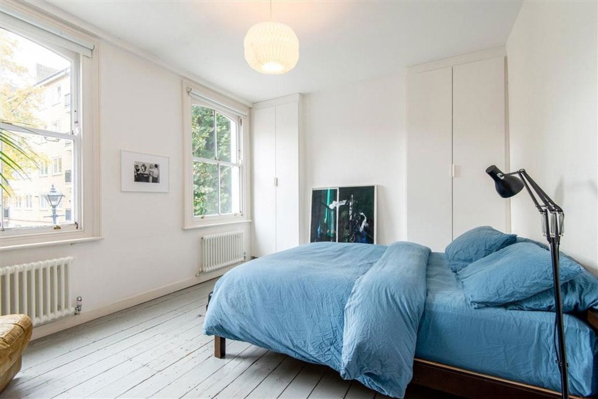 House Wellington Row in Greater London