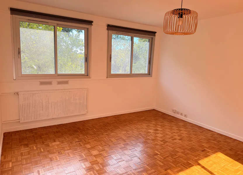 Appartement Allée des Acacias à Sèvres