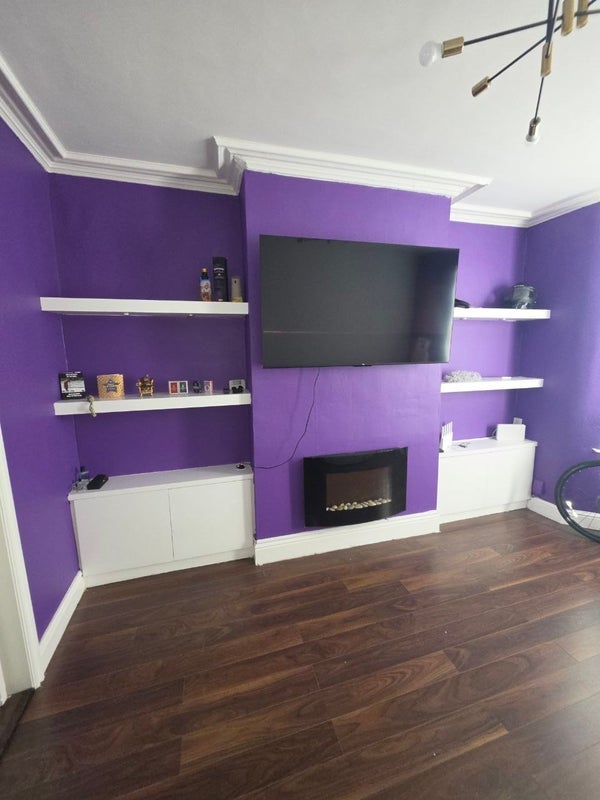 Room Worcester Road in Bootle