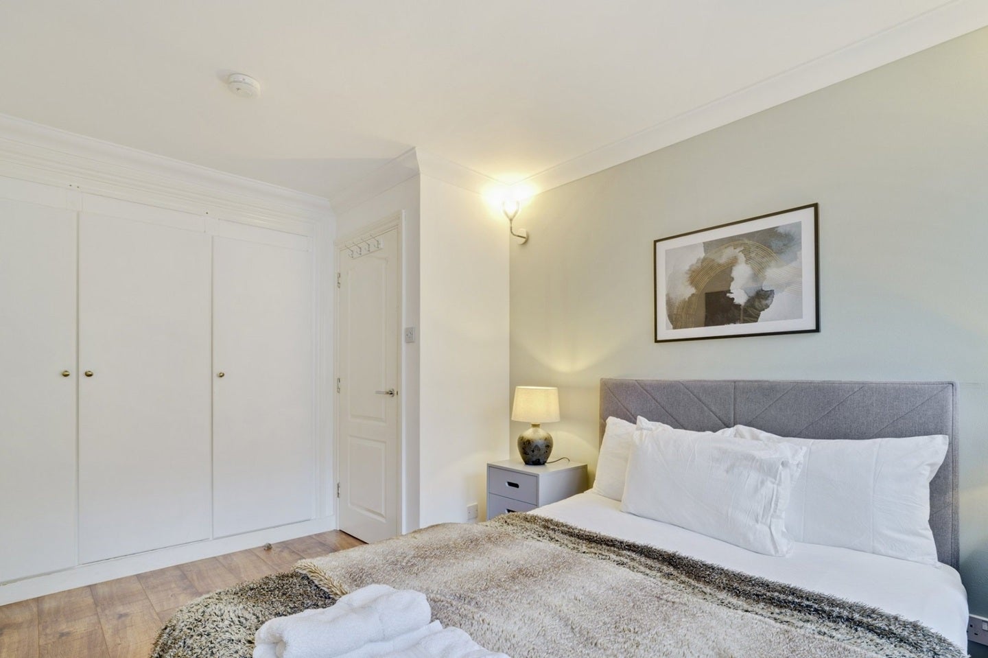 Flat Fitzroy Street in Greater London
