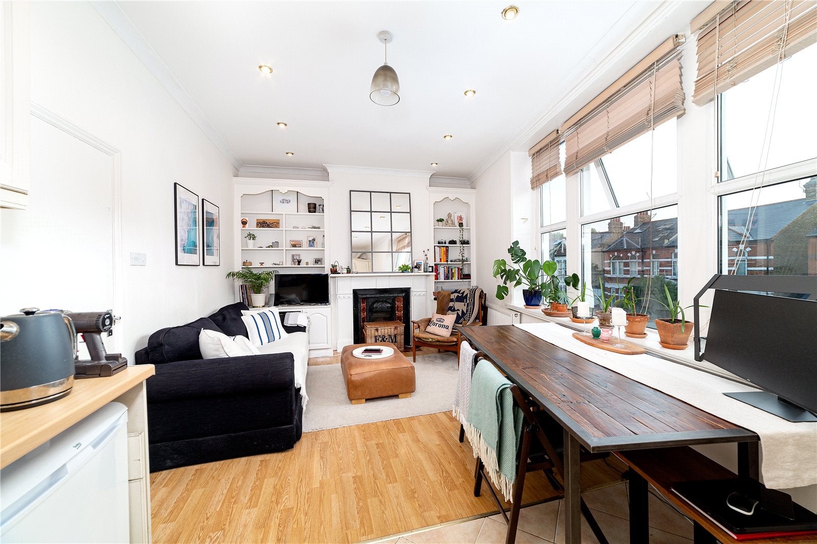 Flat Fulham Palace Road in Greater London