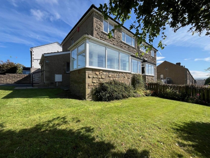 House Griffe Gardens in Bradford