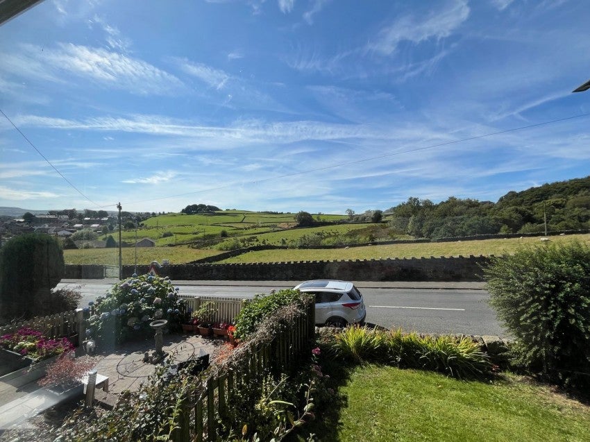 House Griffe Gardens in Bradford