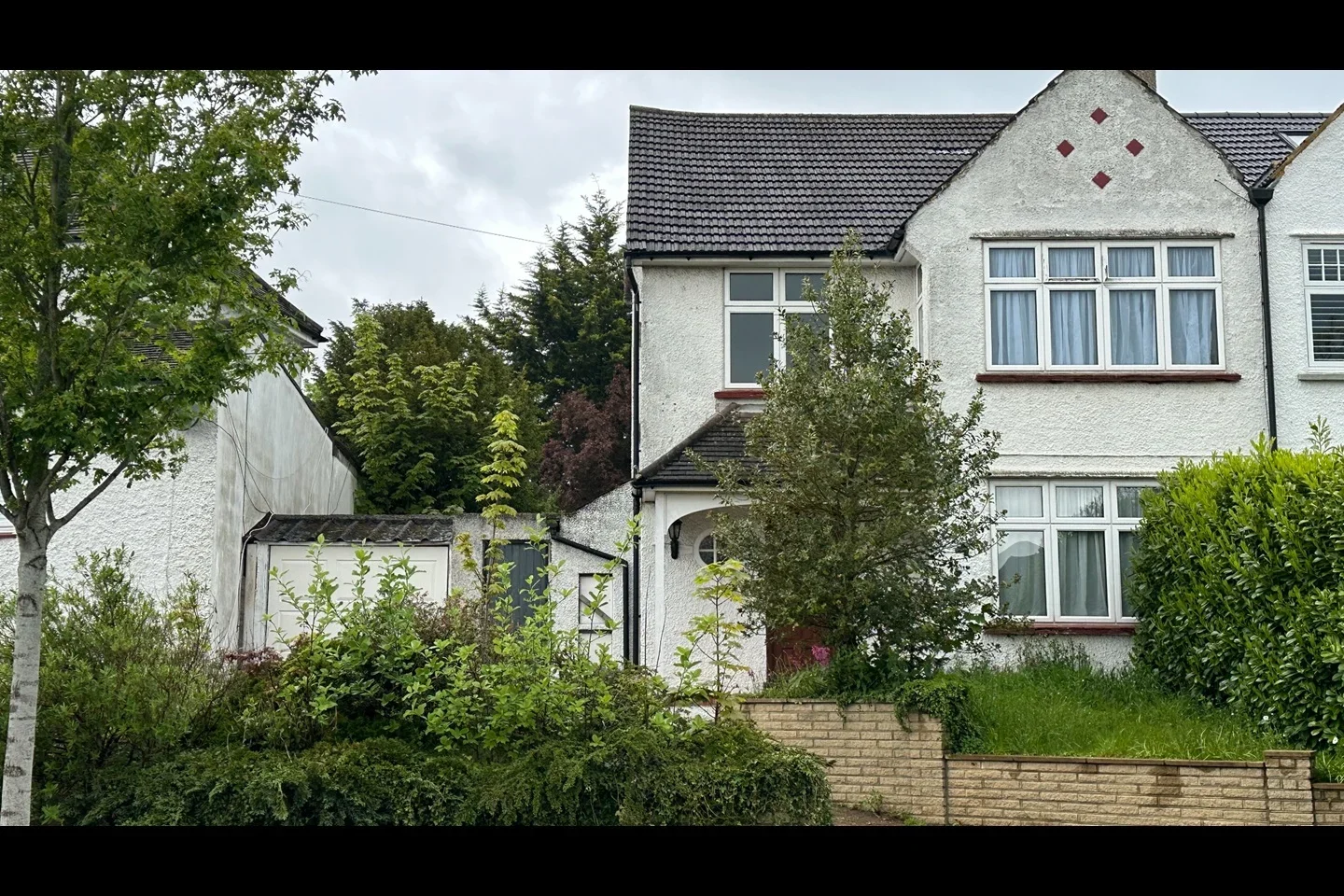House Blenheim Park Road in Greater London