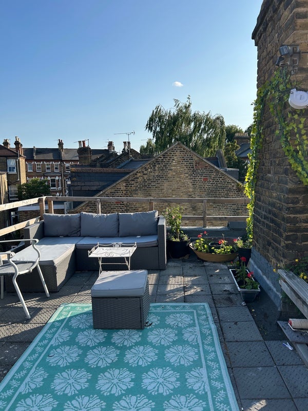 Room Atherfold Road in Greater London