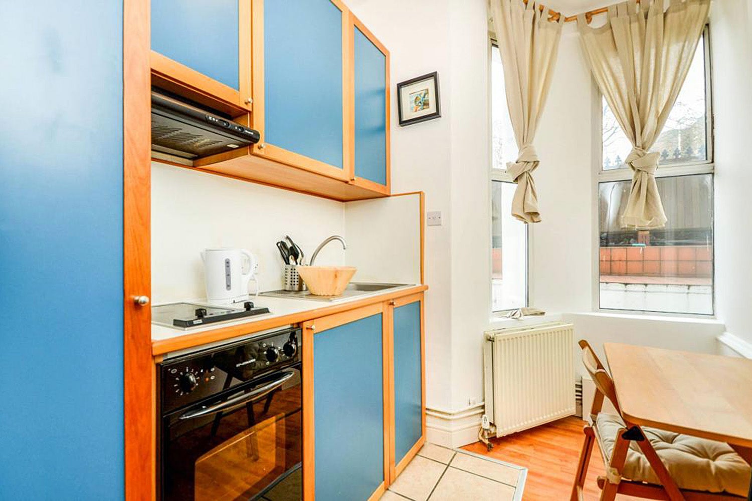 Room West Cromwell Road in Greater London