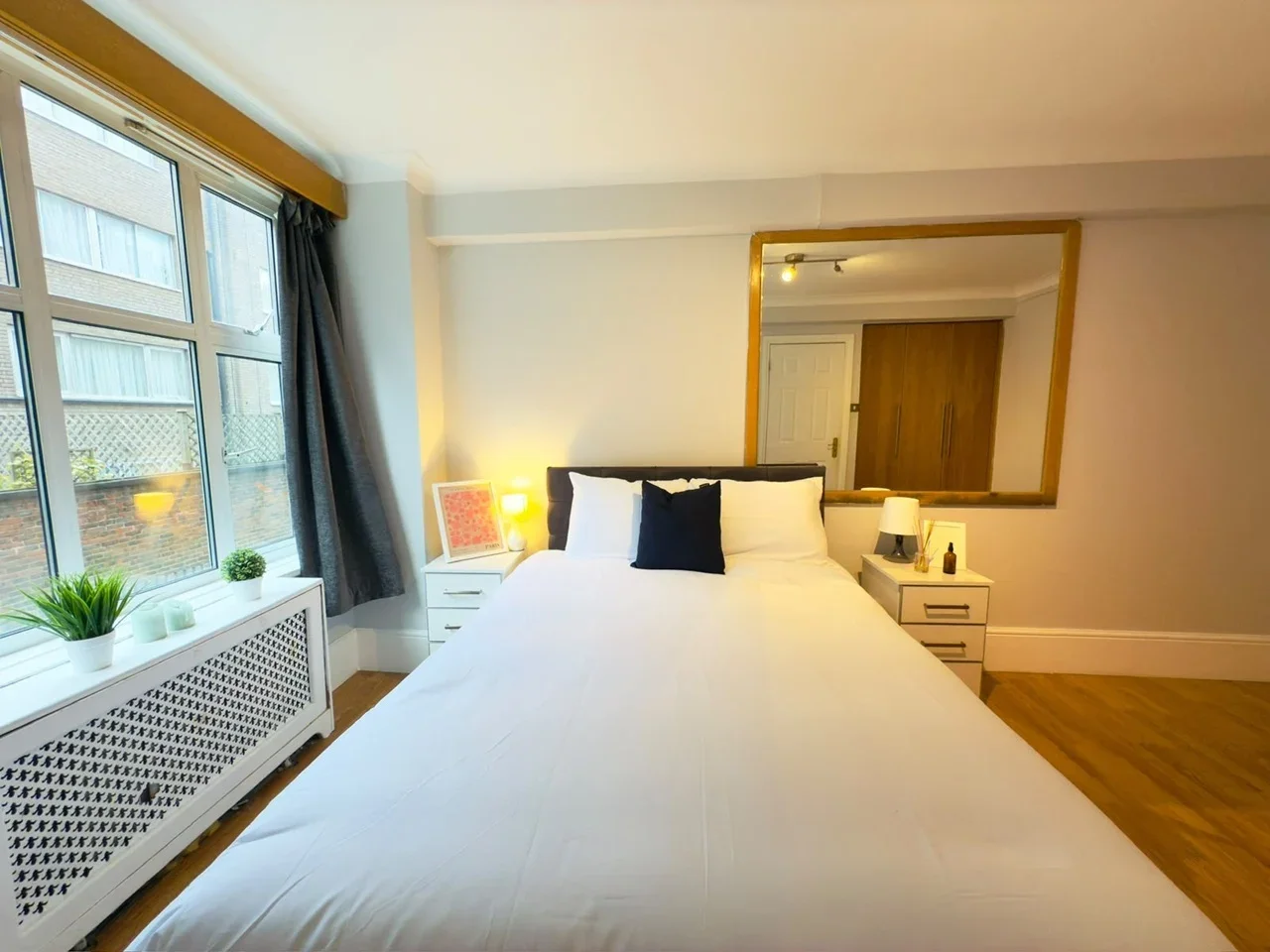 Room Park West Place in City of Westminster